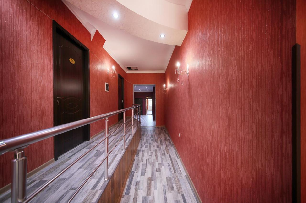 Hotel Tamari Koutaïssi Extérieur photo