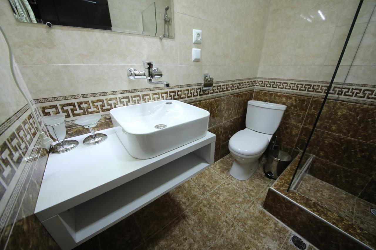 Hotel Tamari Koutaïssi Extérieur photo