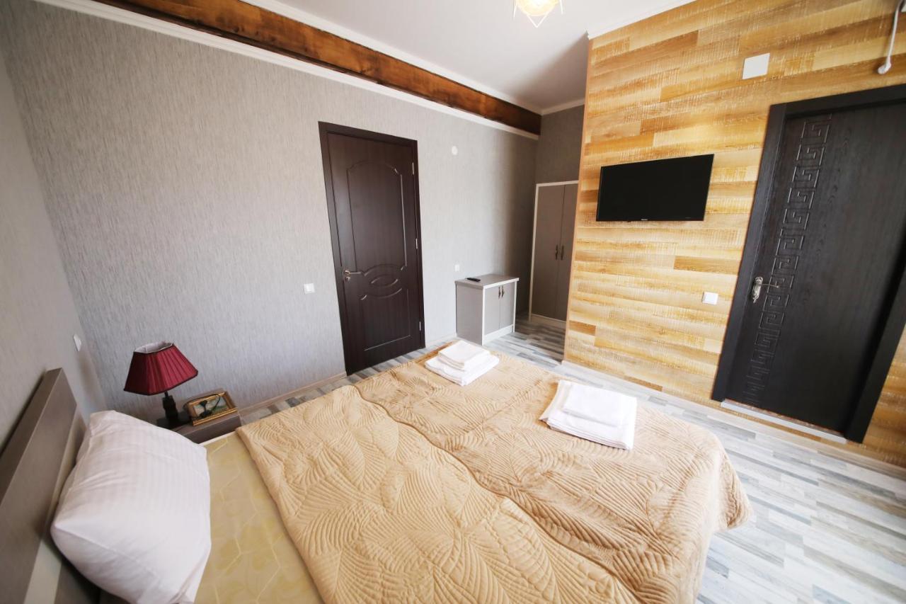 Hotel Tamari Koutaïssi Extérieur photo
