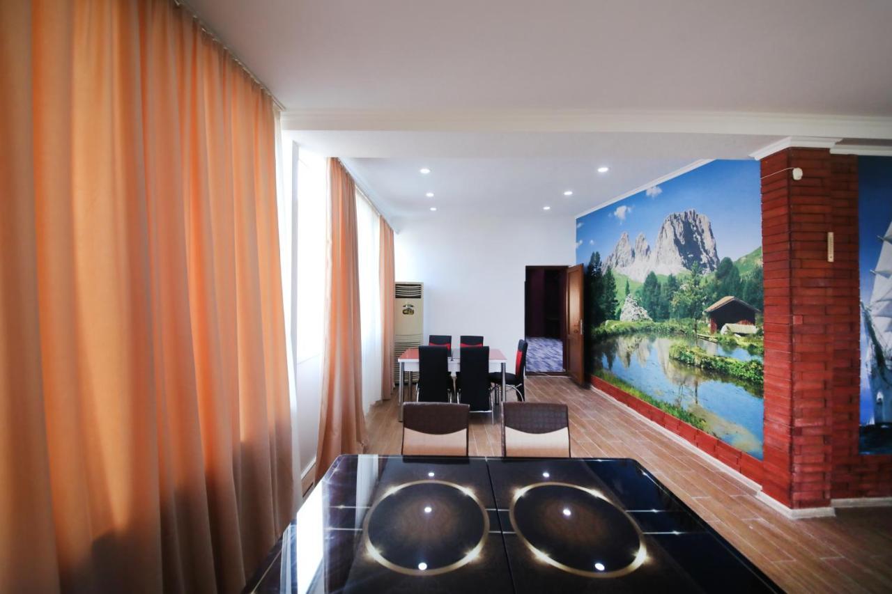 Hotel Tamari Koutaïssi Extérieur photo