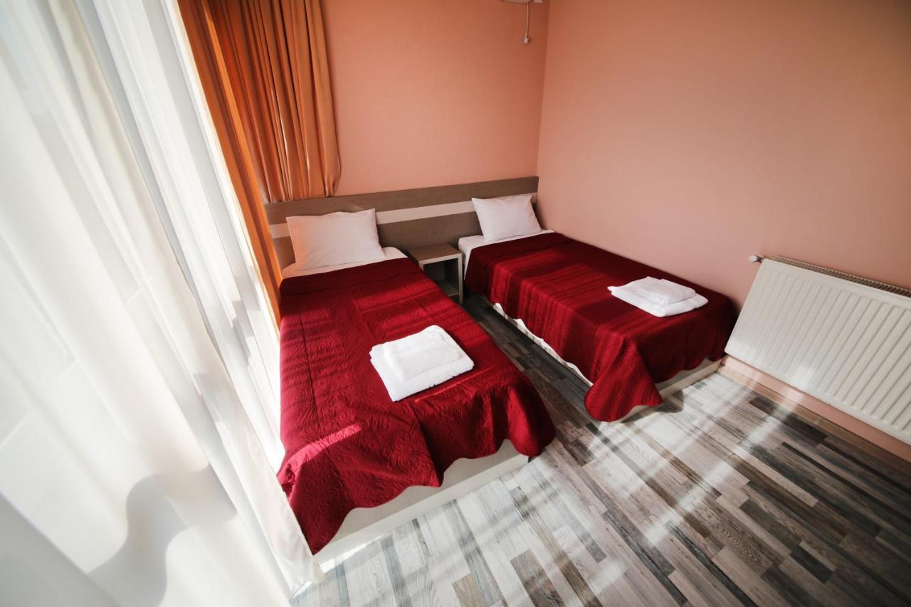 Hotel Tamari Koutaïssi Extérieur photo